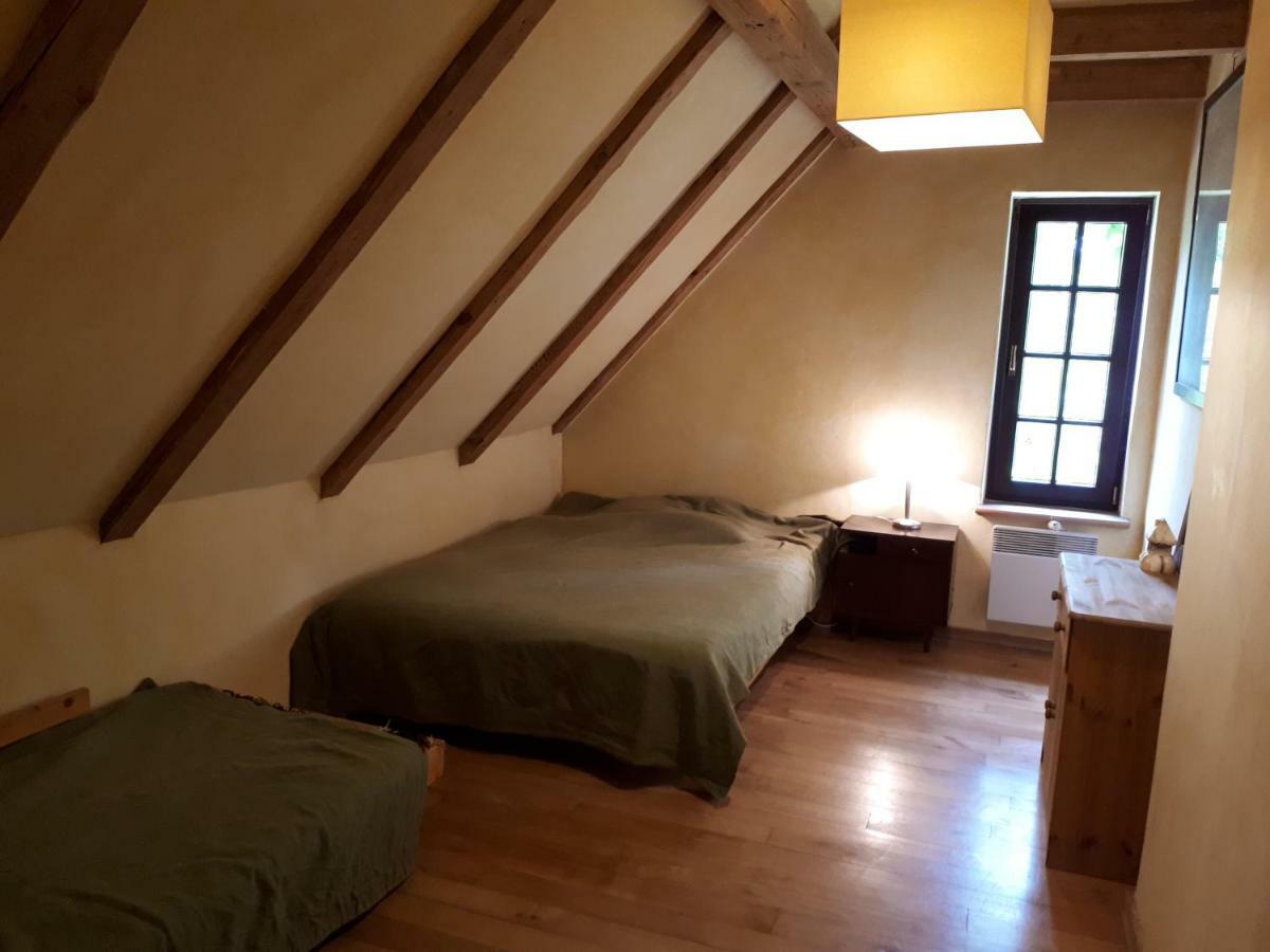 Villa Dom Kolo Rewala Paprotno Exterior foto